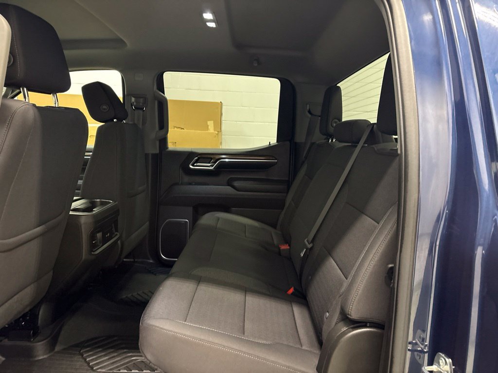 Used 2023 Chevrolet Silverado 1500 RST AWD/4WD image 34