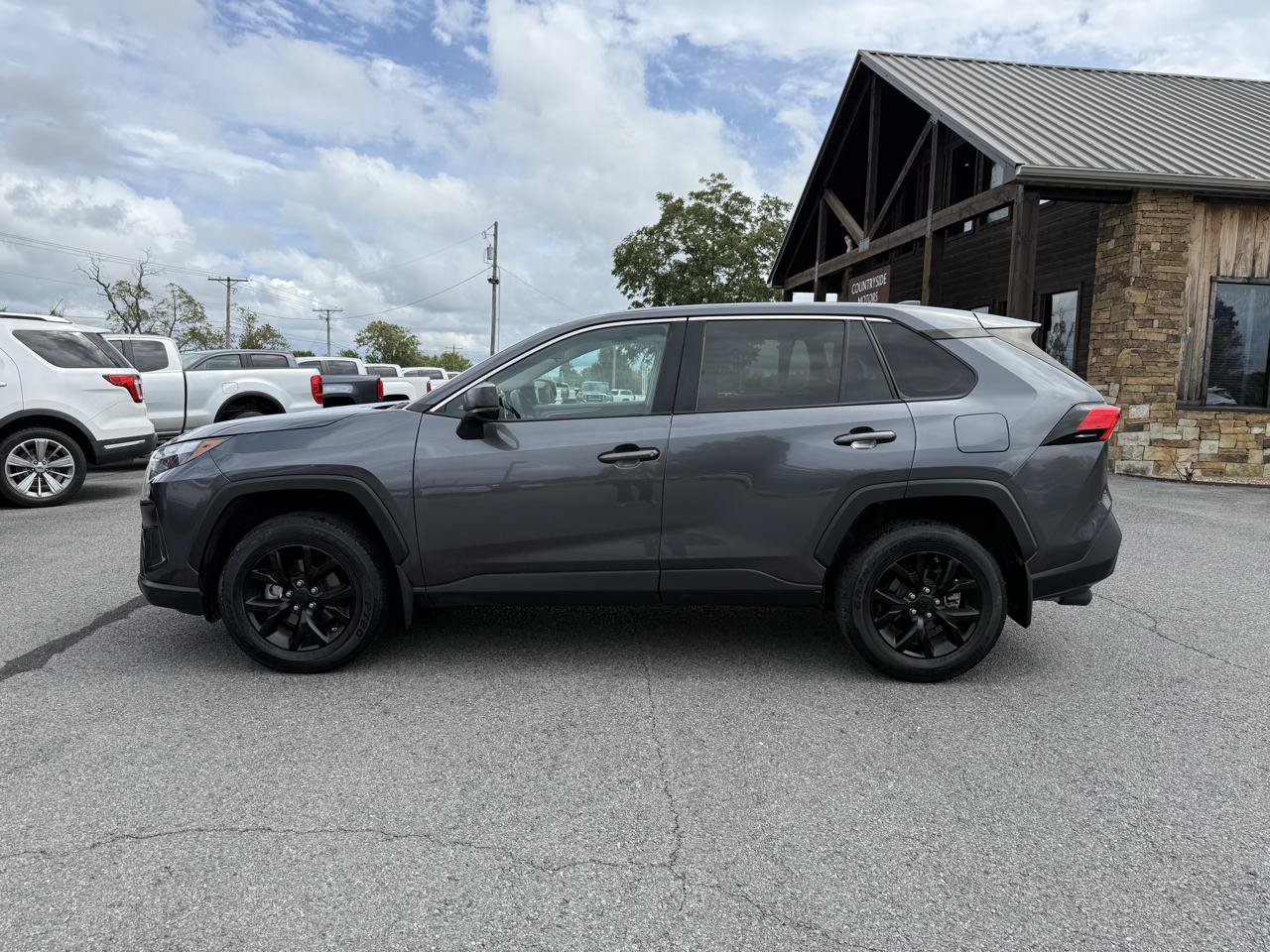 Used 2024 Toyota RAV4 LE FWD image 3