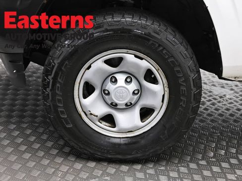Used 2019 Toyota Tacoma SR RWD image 30