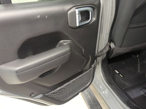 Used 2023 Jeep Wrangler Sport image 10