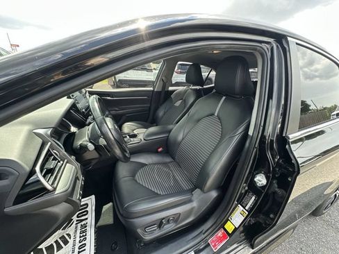 Used 2023 Toyota Camry SE w/ Convenience Package FWD image 14