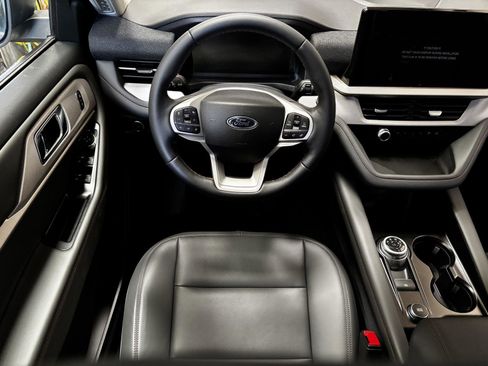 New 2026 Ford Explorer Active w/ Active Comfort Package RWD image 23