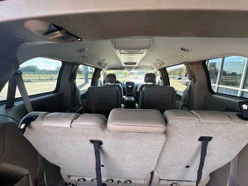 Used 2012 Chrysler Town & Country Touring w/ Entertainment Group #1 image 17