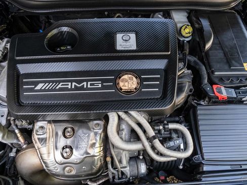 Used 2015 Mercedes-Benz GLA 45 AMG 4MATIC image 39