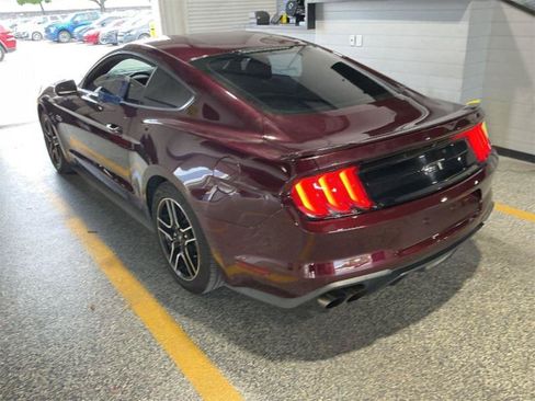 Used 2018 Ford Mustang GT RWD image 12