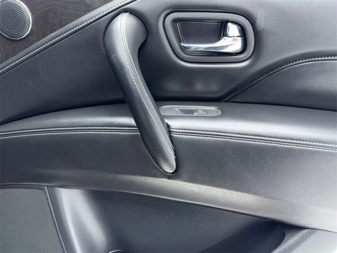 Used 2024 INFINITI QX80 Luxe image 54