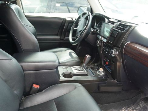 Used 2019 Toyota 4Runner Limited AWD/4WD image 9