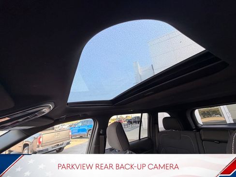 Used 2024 Jeep Grand Cherokee Laredo X AWD/4WD image 10
