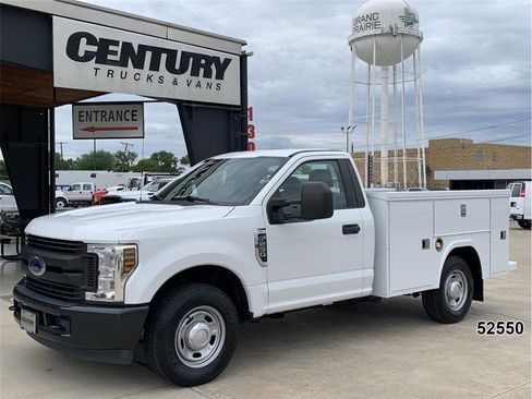 Used 2019 Ford F250 XL RWD image 1