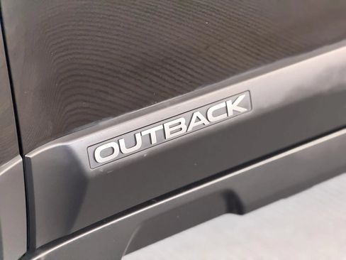 Used 2013 Subaru Outback 3.6R Limited AWD/4WD image 11