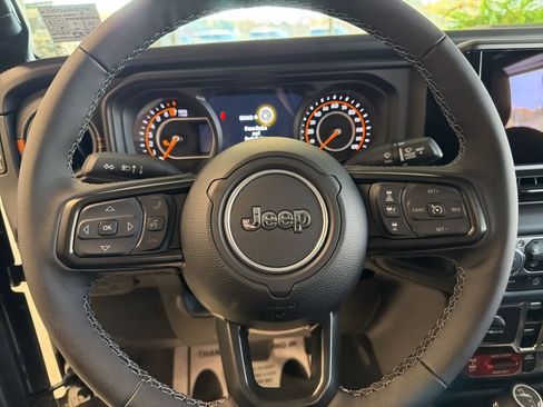 New 2025 Jeep Gladiator Mojave w/ Safety Group image 13