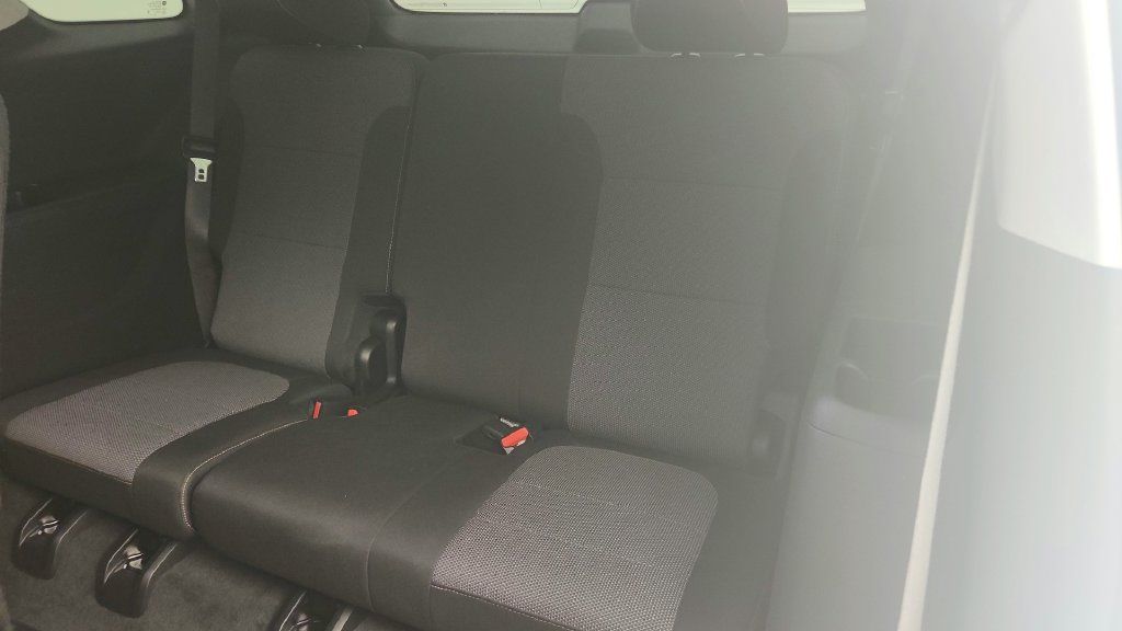 Certified 2020 Chevrolet Traverse LS FWD image 23