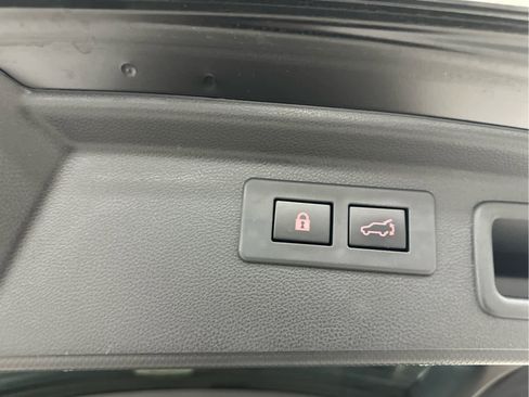 Used 2021 Subaru Forester Limited image 9