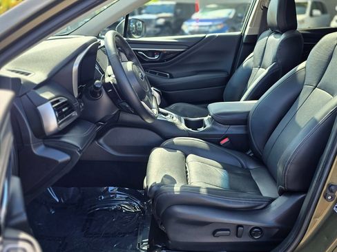 Used 2022 Subaru Outback Limited image 18