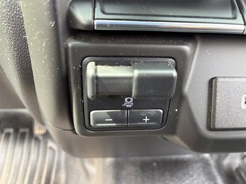 Used 2025 RAM ProMaster 2500 w/ Convenience Group image 22