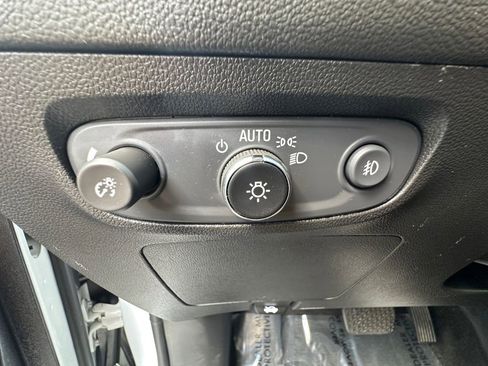 Used 2022 Buick Encore GX Select image 31