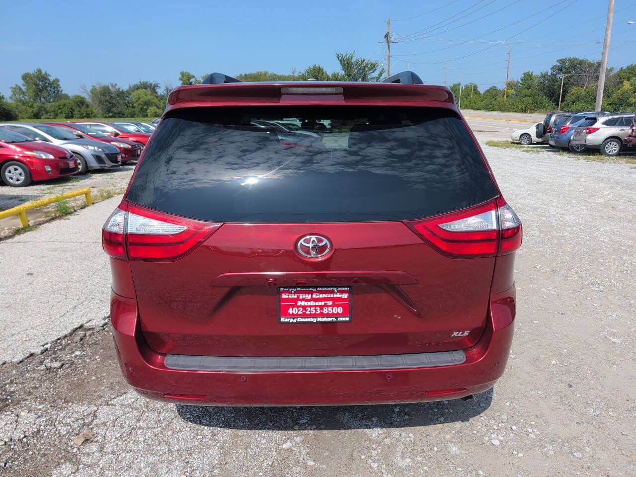Used 2016 Toyota Sienna XLE w/ XLE Navigation Package FWD image 4