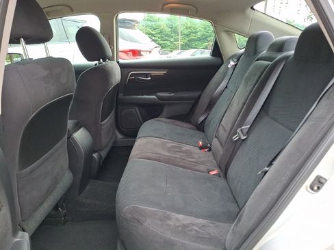 Used 2014 Nissan Altima 2.5 S FWD image 10