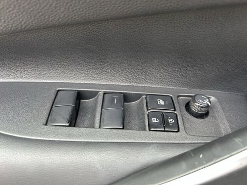 Used 2023 Toyota Corolla SE FWD image 15