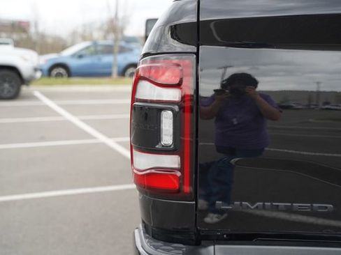 Used 2024 RAM 2500 Limited image 42