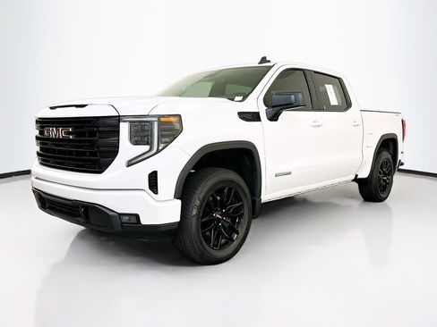 Used 2024 GMC Sierra 1500 Elevation image 3