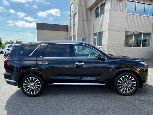 Used 2023 Hyundai Palisade Calligraphy AWD/4WD image 2