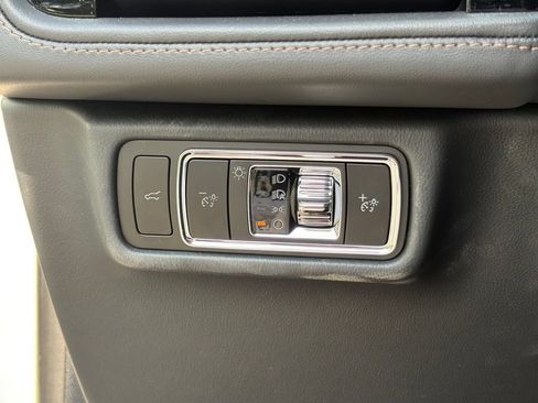 Used 2026 Lincoln Aviator Reserve w/ Luxury Package AWD/4WD image 36