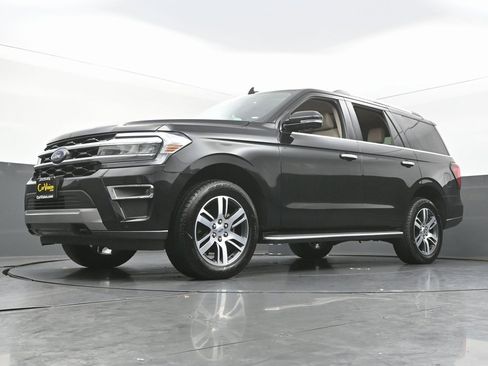 Used 2023 Ford Expedition Limited image 59