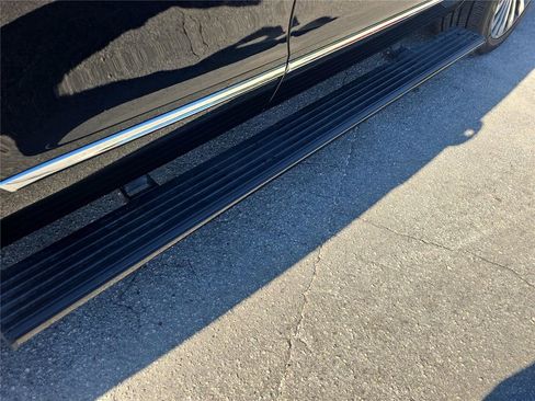 Used 2020 Lincoln Navigator Reserve w/ Luxury Package image 27