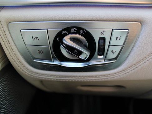 Used 2016 BMW 750i xDrive image 60