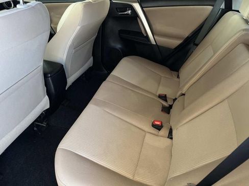 Used 2014 Toyota RAV4 XLE image 18