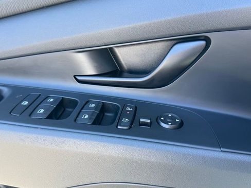 Certified 2025 Hyundai Elantra Sport FWD image 15