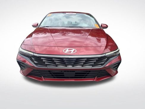 Used 2025 Hyundai Elantra SEL FWD image 20