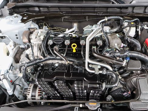 Used 2024 Nissan Altima 2.5 SV image 28