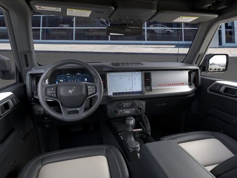 New 2026 Ford Bronco Outer Banks image 9