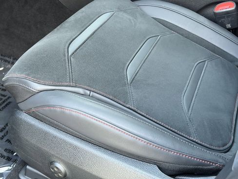 Used 2024 Mercedes-Benz GLC 43 AMG 4MATIC image 30