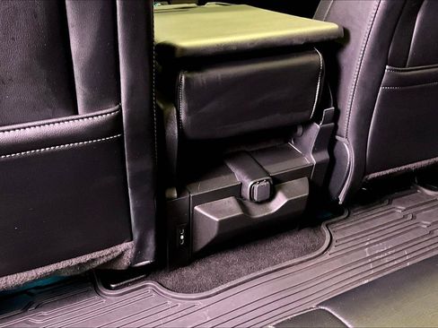 Used 2020 Ford F150 Lariat w/ Equipment Group 501A Mid AWD/4WD image 11