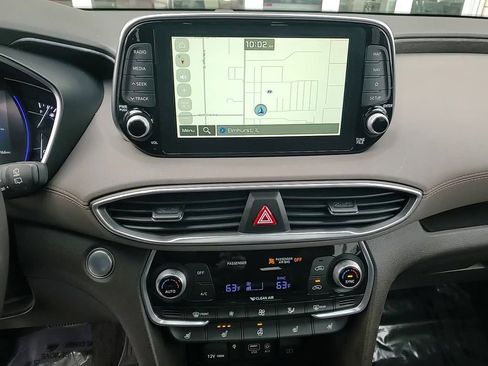 Used 2020 Hyundai Santa Fe Limited image 18
