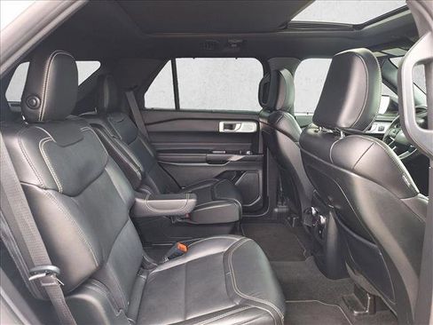 Used 2020 Ford Explorer ST w/ ST Street Pack image 16