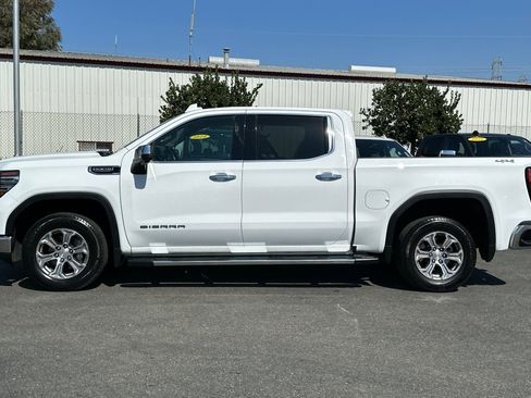 Used 2024 GMC Sierra 1500 SLT image 7
