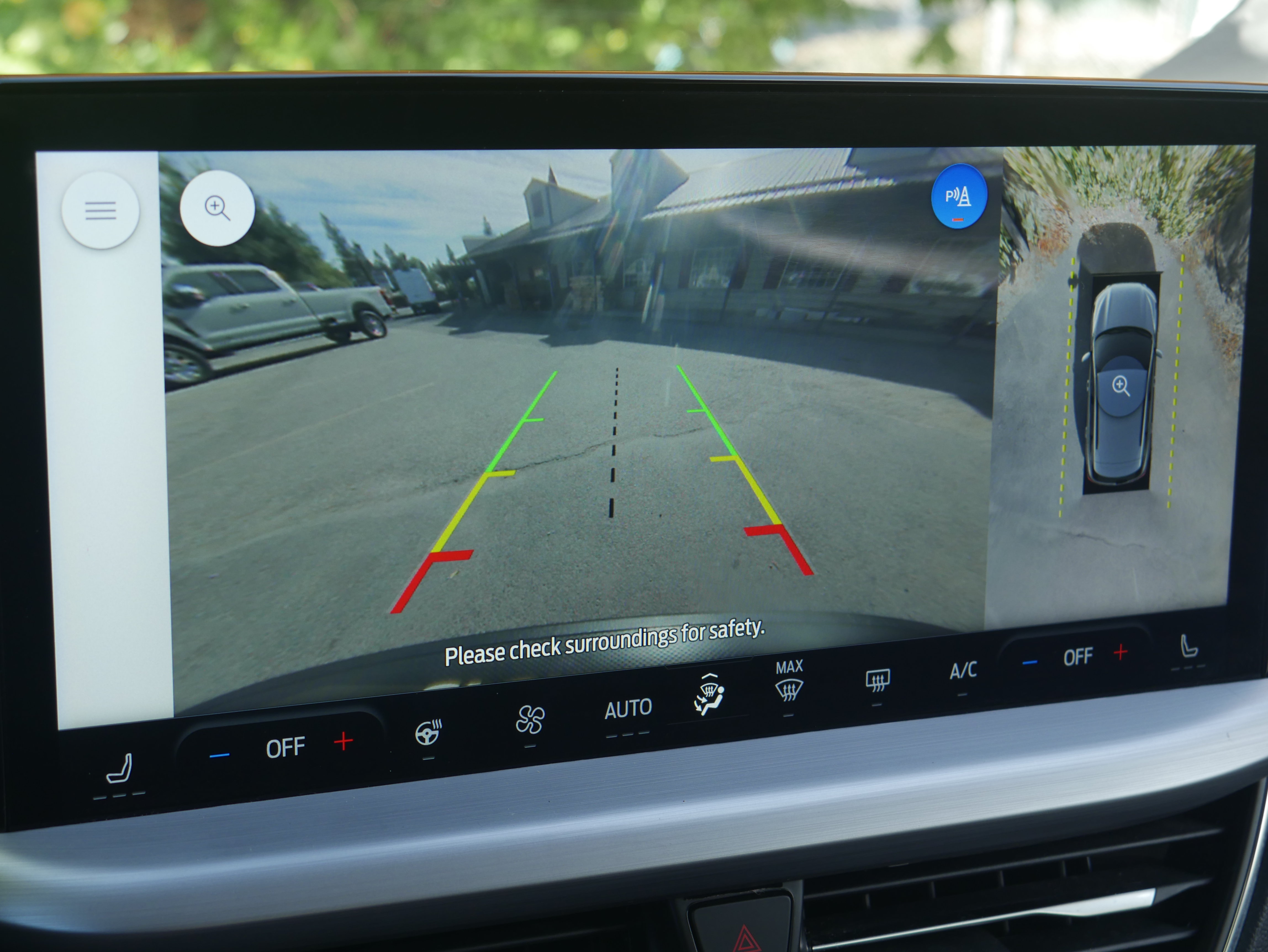 Certified 2024 Ford Escape Platinum AWD/4WD image 12