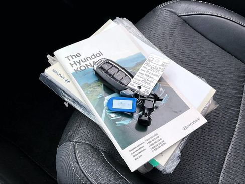 Used 2019 Hyundai Kona Limited image 15