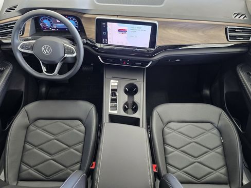 New 2026 Volkswagen Atlas SE FWD image 17