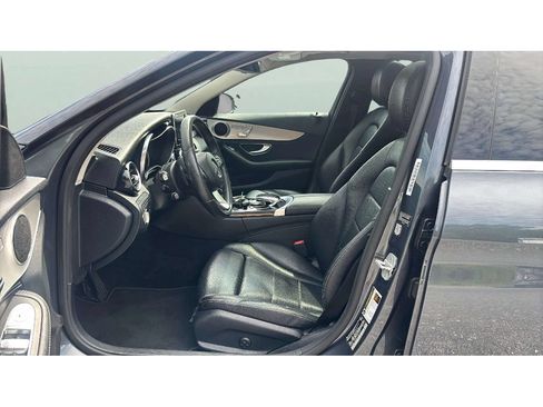 Used 2015 Mercedes-Benz C 300 4MATIC Sedan image 11