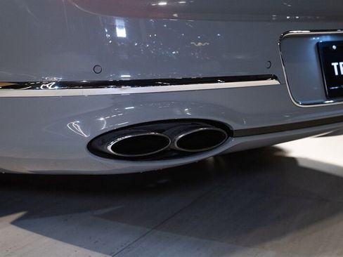 Used 2024 Bentley Flying Spur V8 AWD/4WD image 6