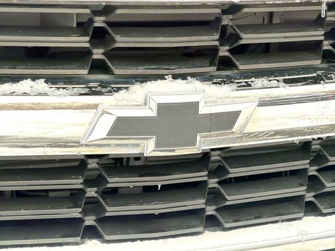 Used 2018 Chevrolet Silverado 1500 LT w/ All Star Edition image 12