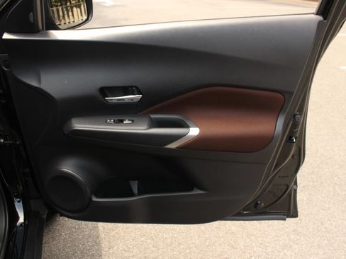 Used 2024 Nissan Kicks SR FWD image 25