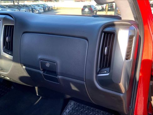 Used 2018 Chevrolet Silverado 1500 LT image 17