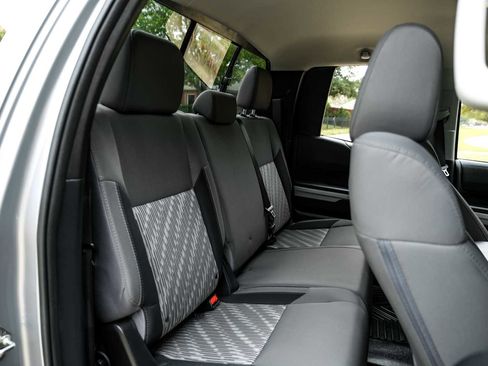 Used 2018 Toyota Tundra SR5 image 32