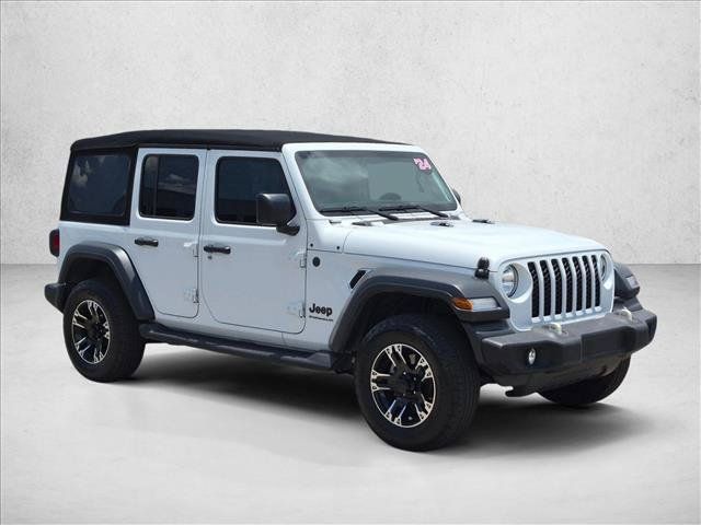 Used 2024 Jeep Wrangler Unlimited Sport AWD/4WD image 3